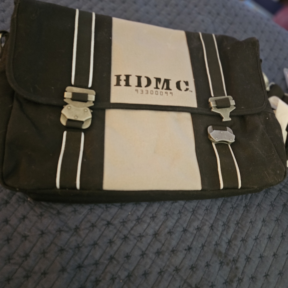 Harley-Davidson Black and Cream Messenger Bag
